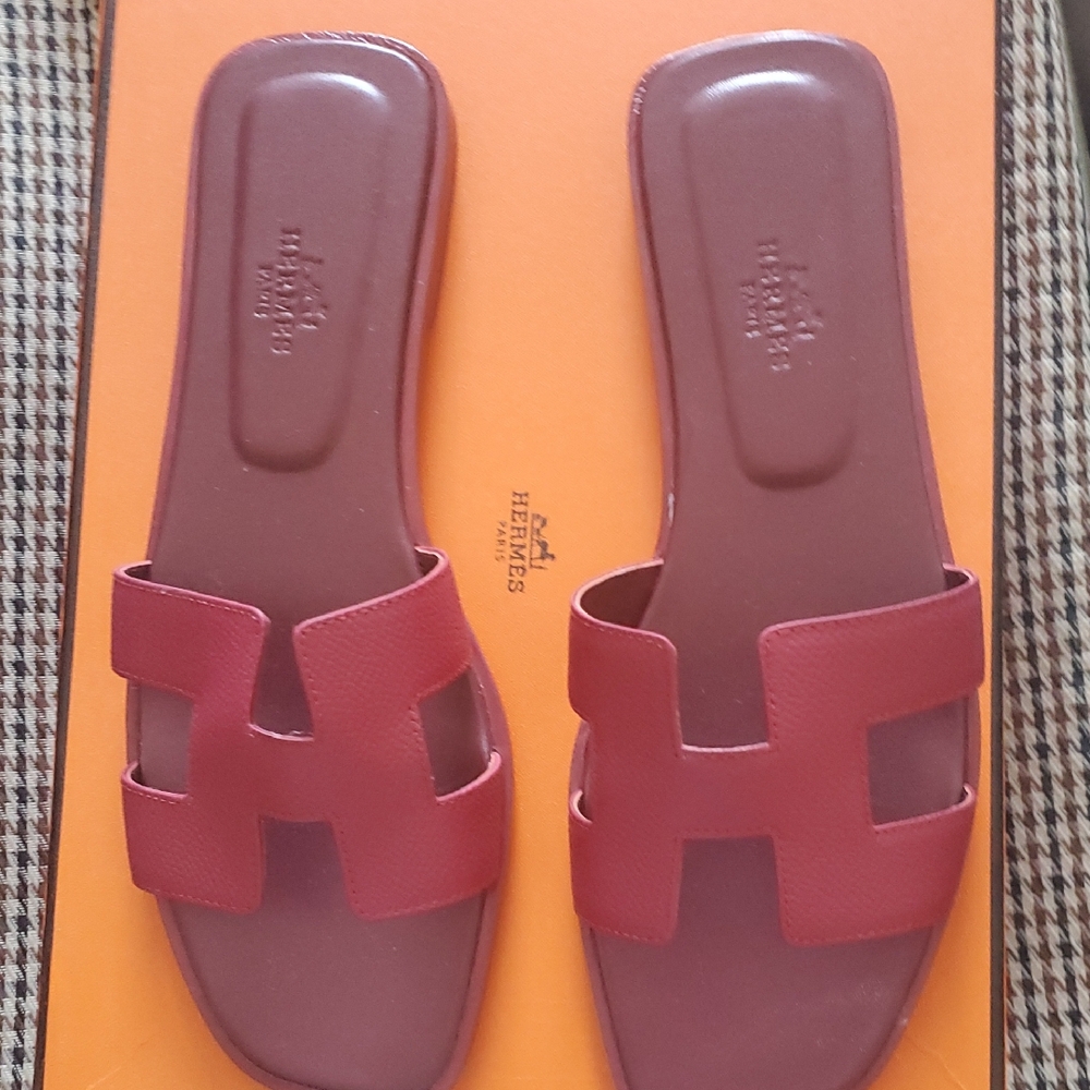 Hermes Burgundy Sandals